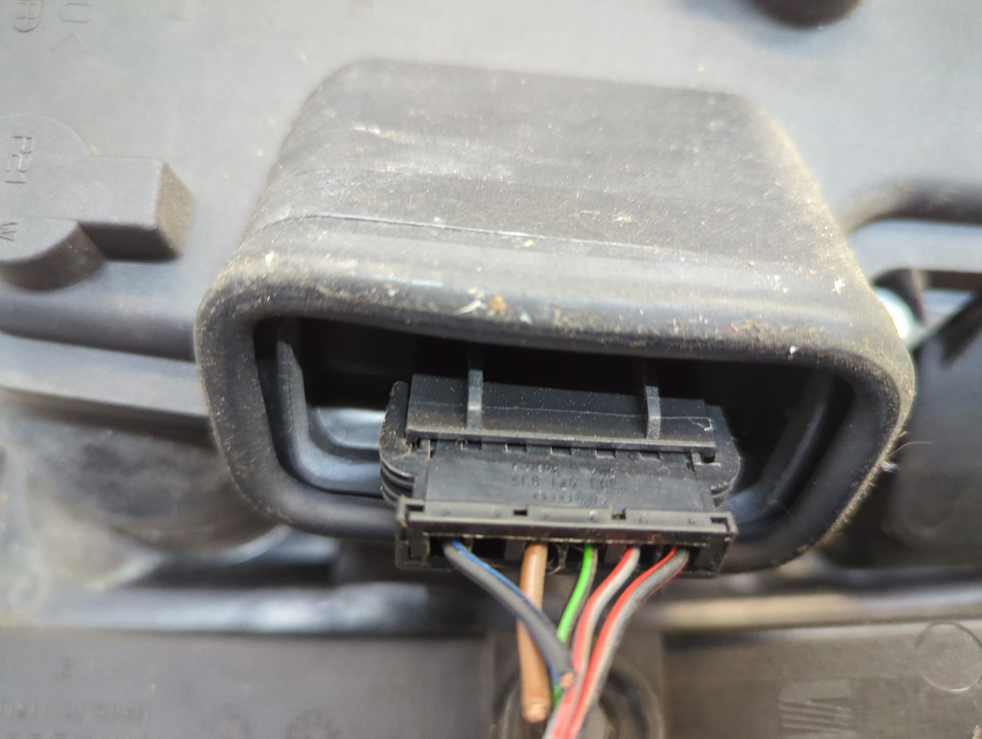 Фонарь задний правый