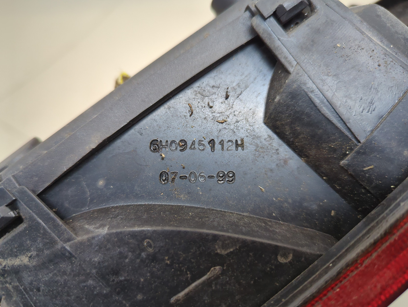 Фонарь задний правый