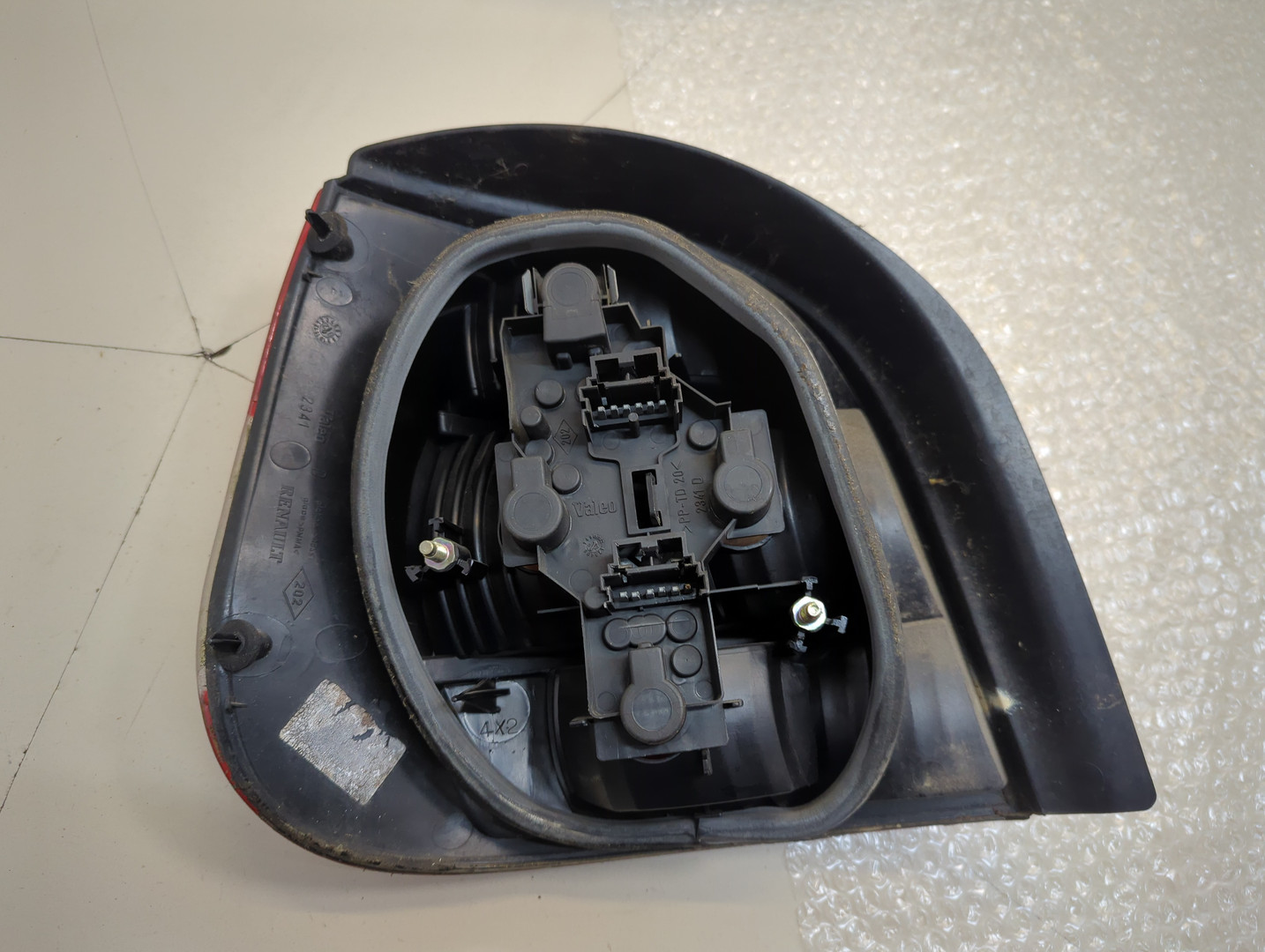 Фонарь задний правый