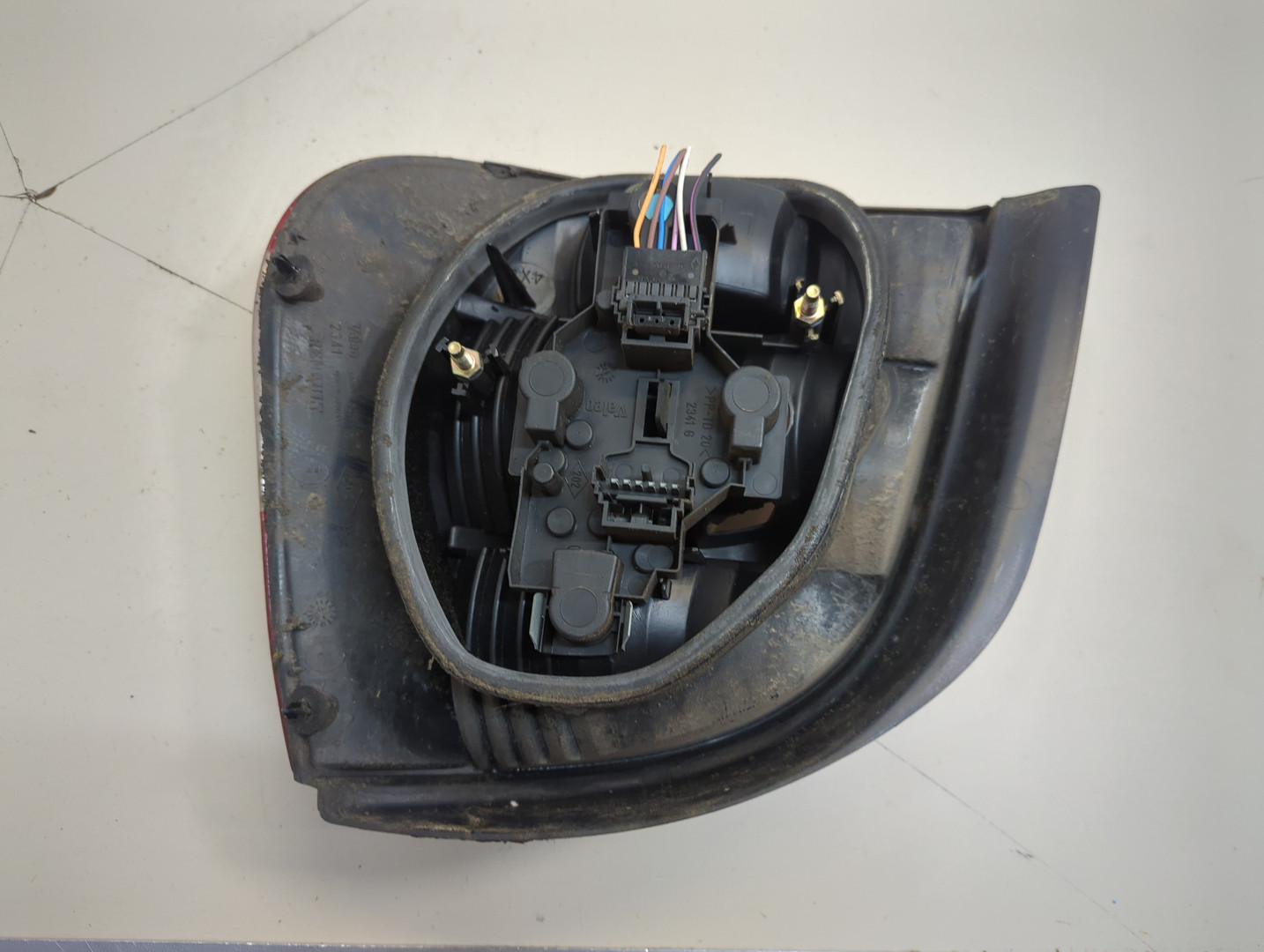 Фонарь задний левый