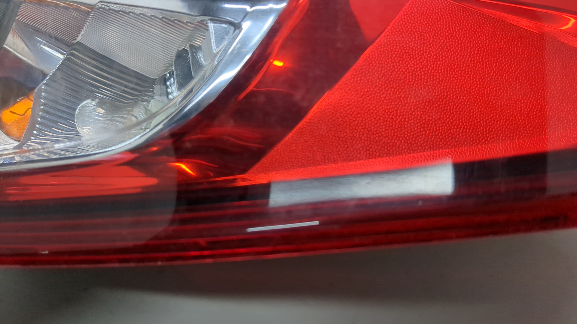 Фонарь задний правый