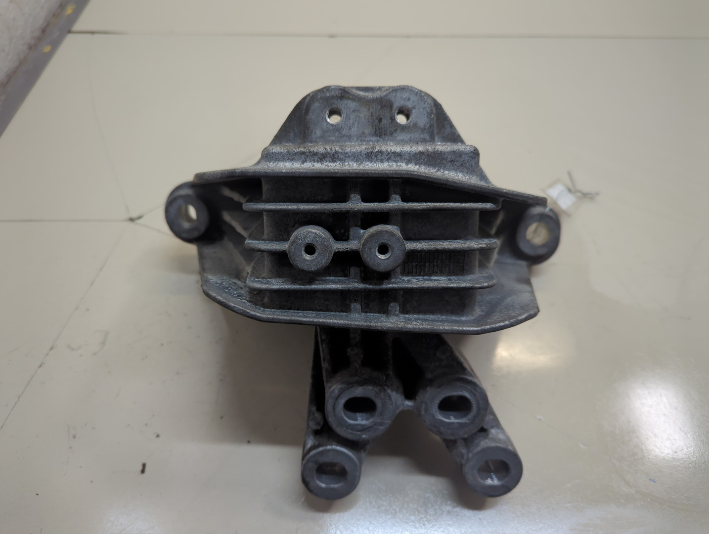 Опора двигателя