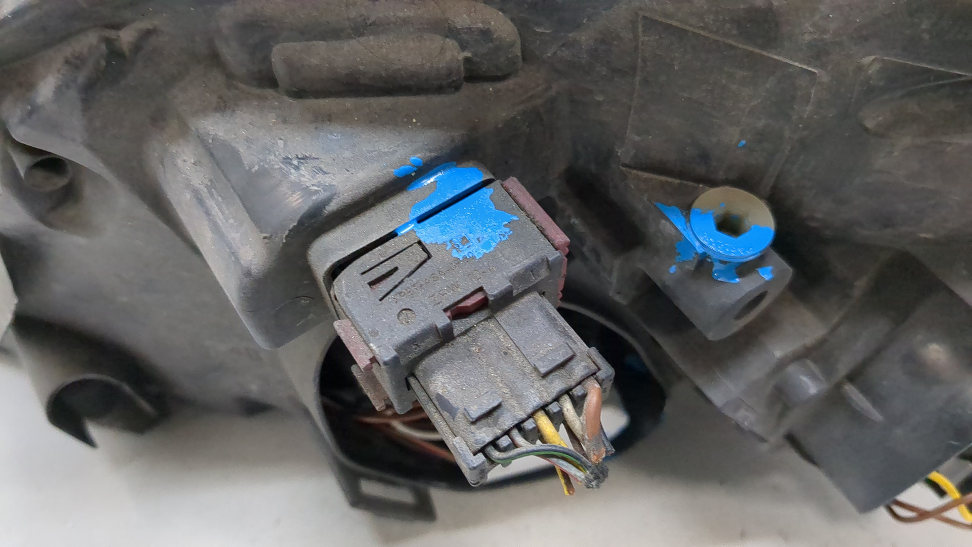 Фара правая