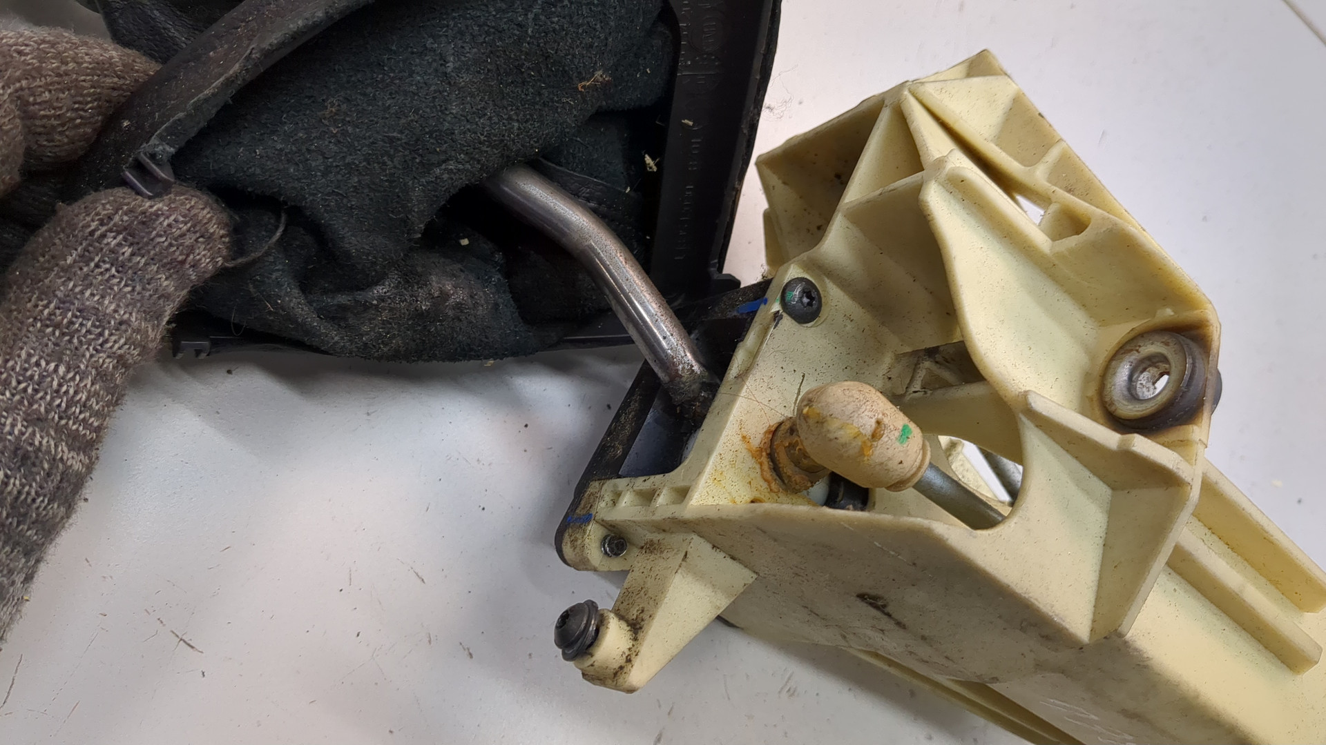 Кулиса МКПП / АКПП