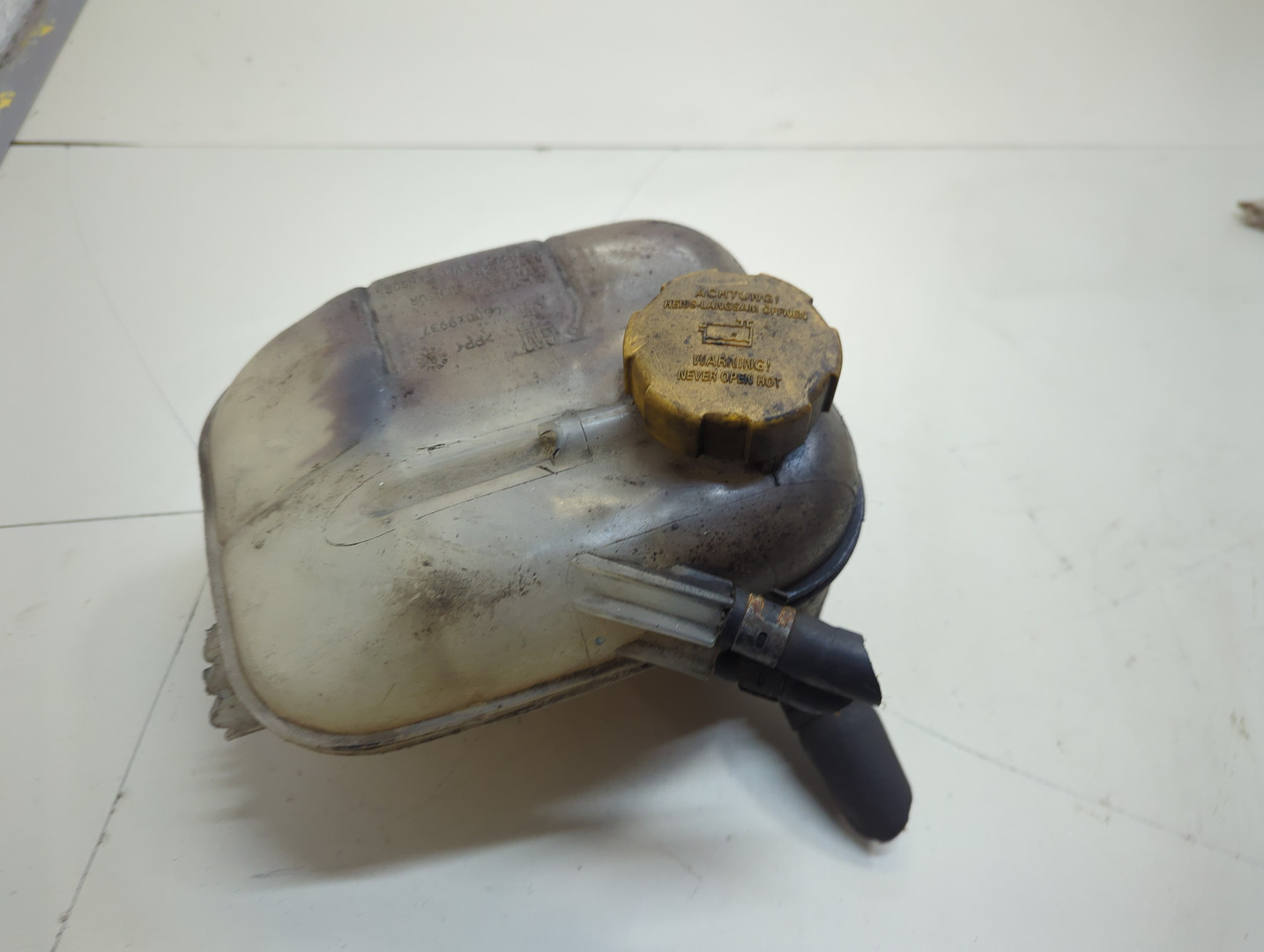 Бачок расширительный