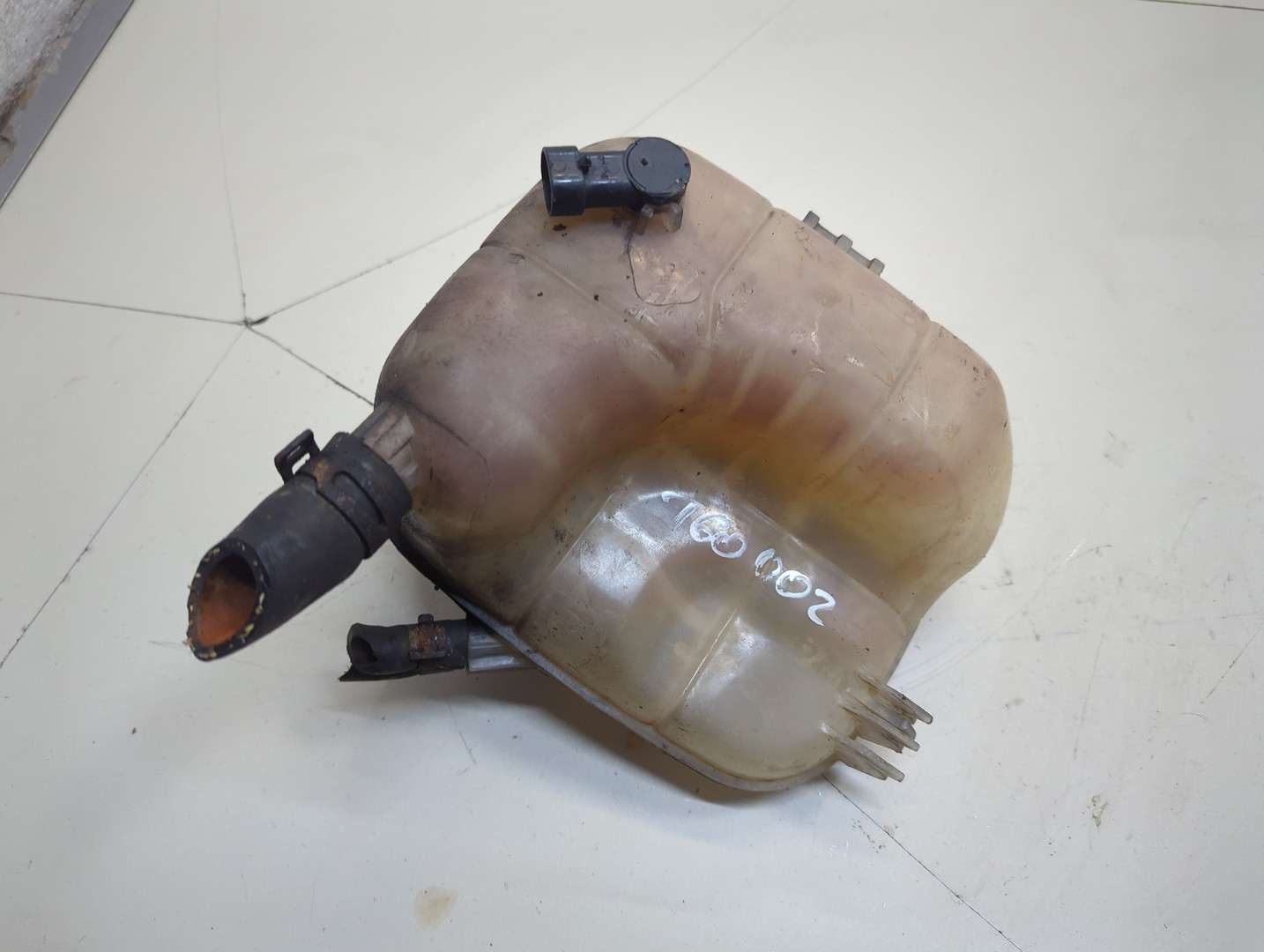 Бачок расширительный