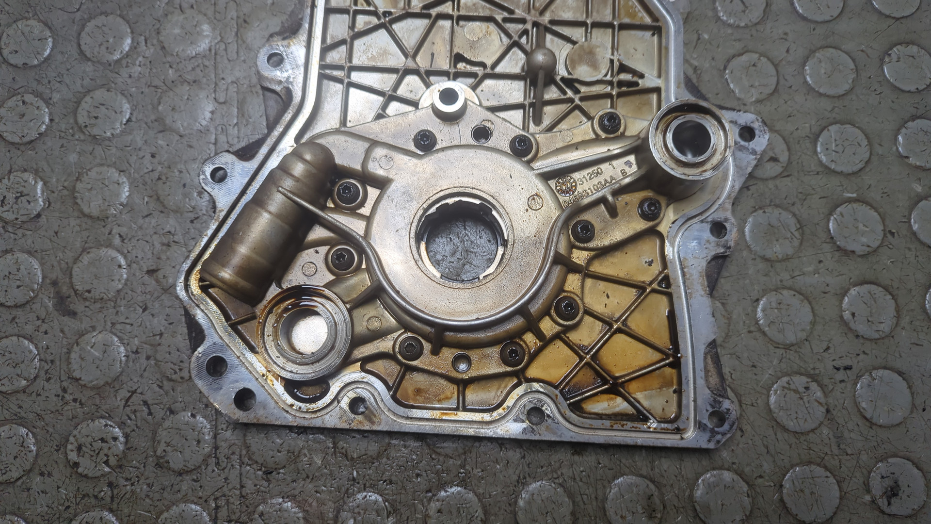 Насос масляный