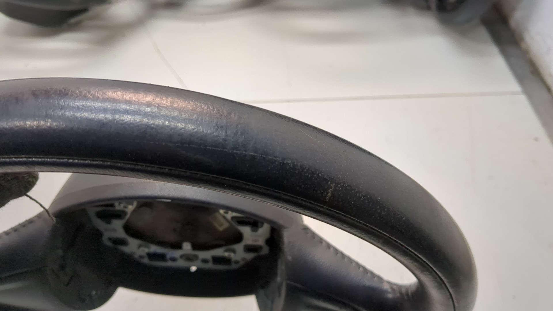 Рулевое колесо (руль)