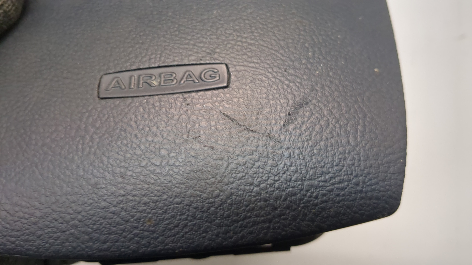 Подушка безопасности в рулевое колесо