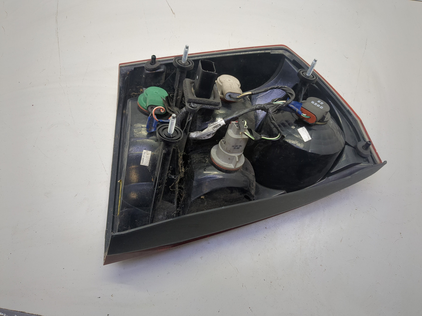 Фонарь задний правый