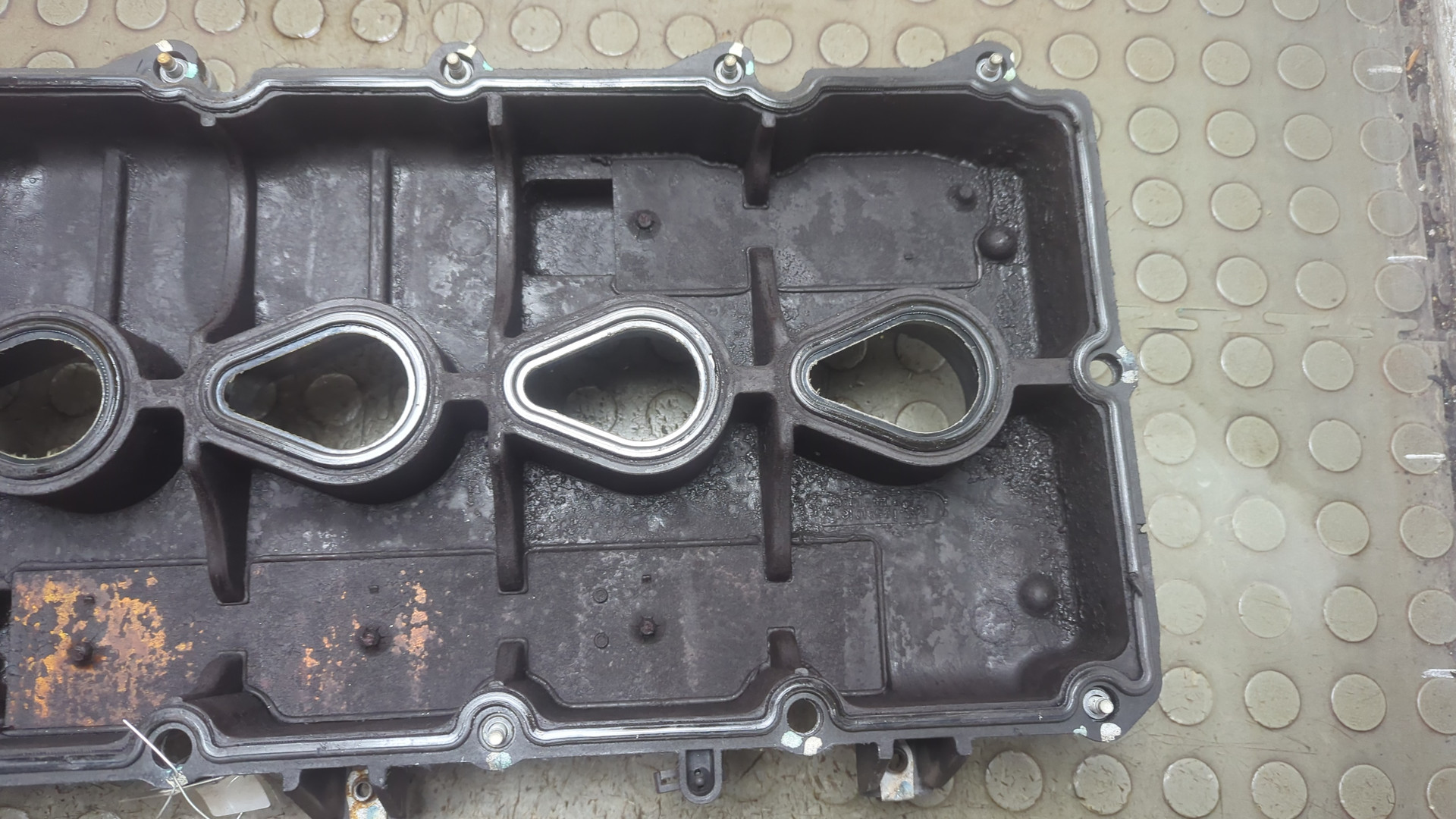 Крышка клапанная ГБЦ