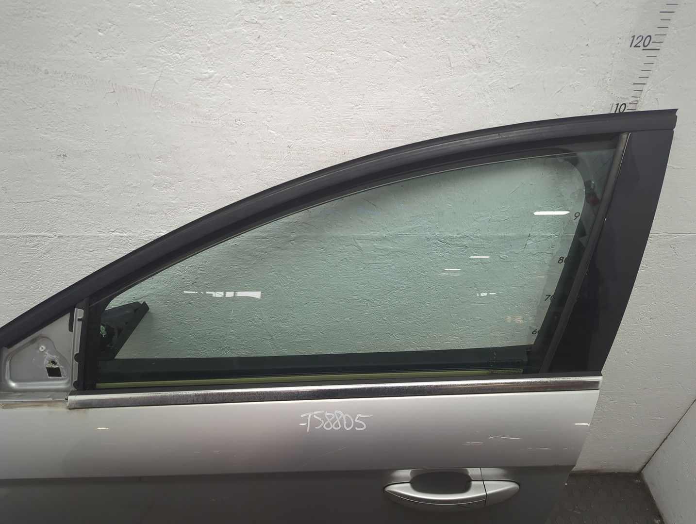 Дверь передняя левая