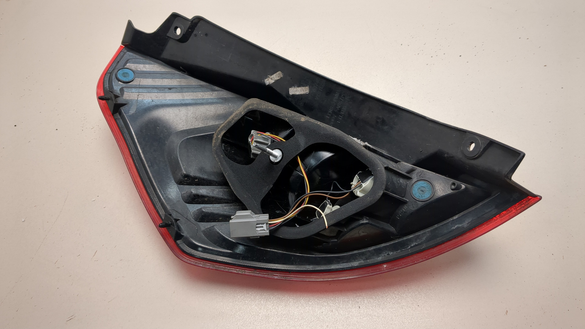 Фонарь задний правый