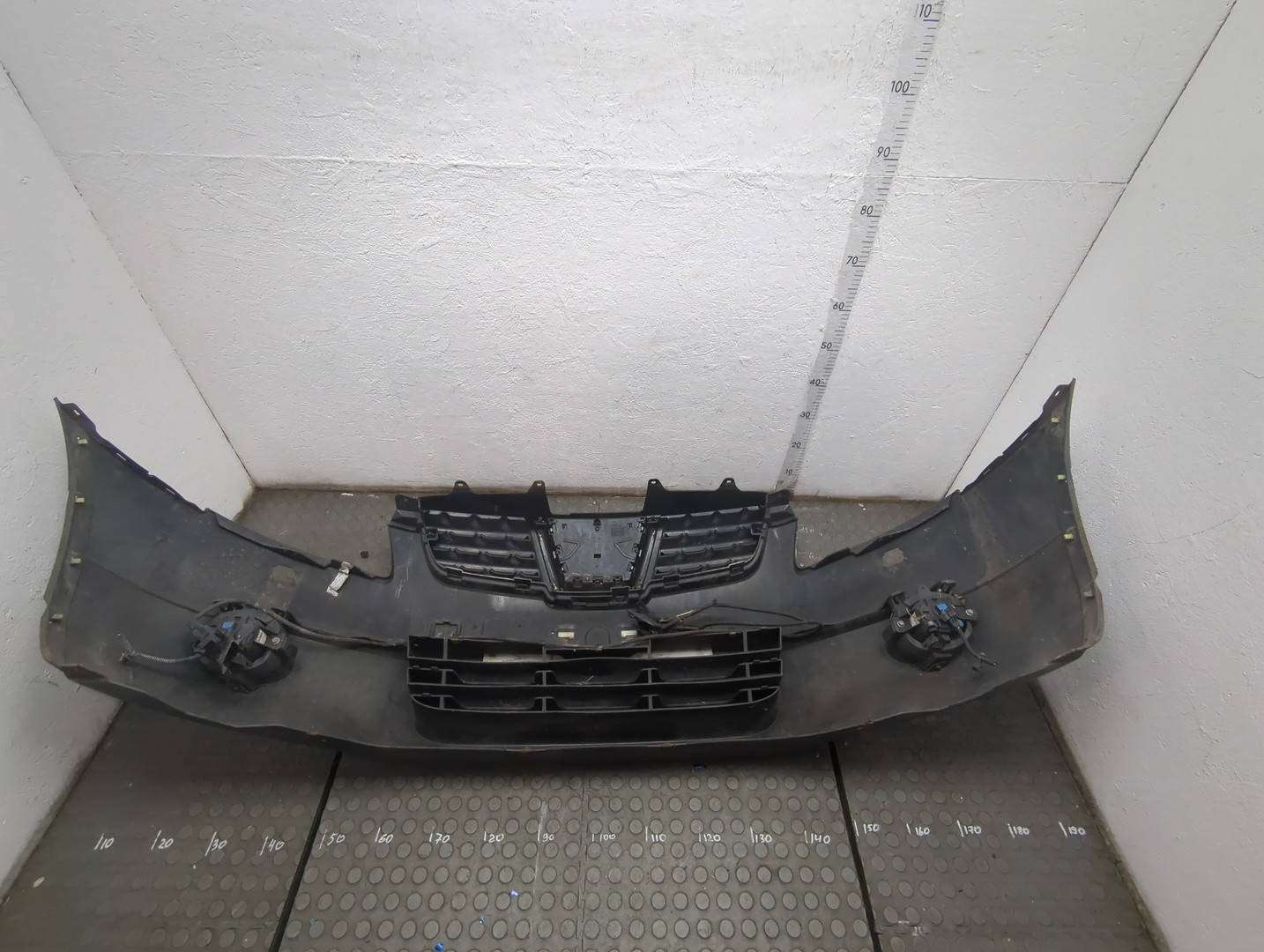 Бампер передний