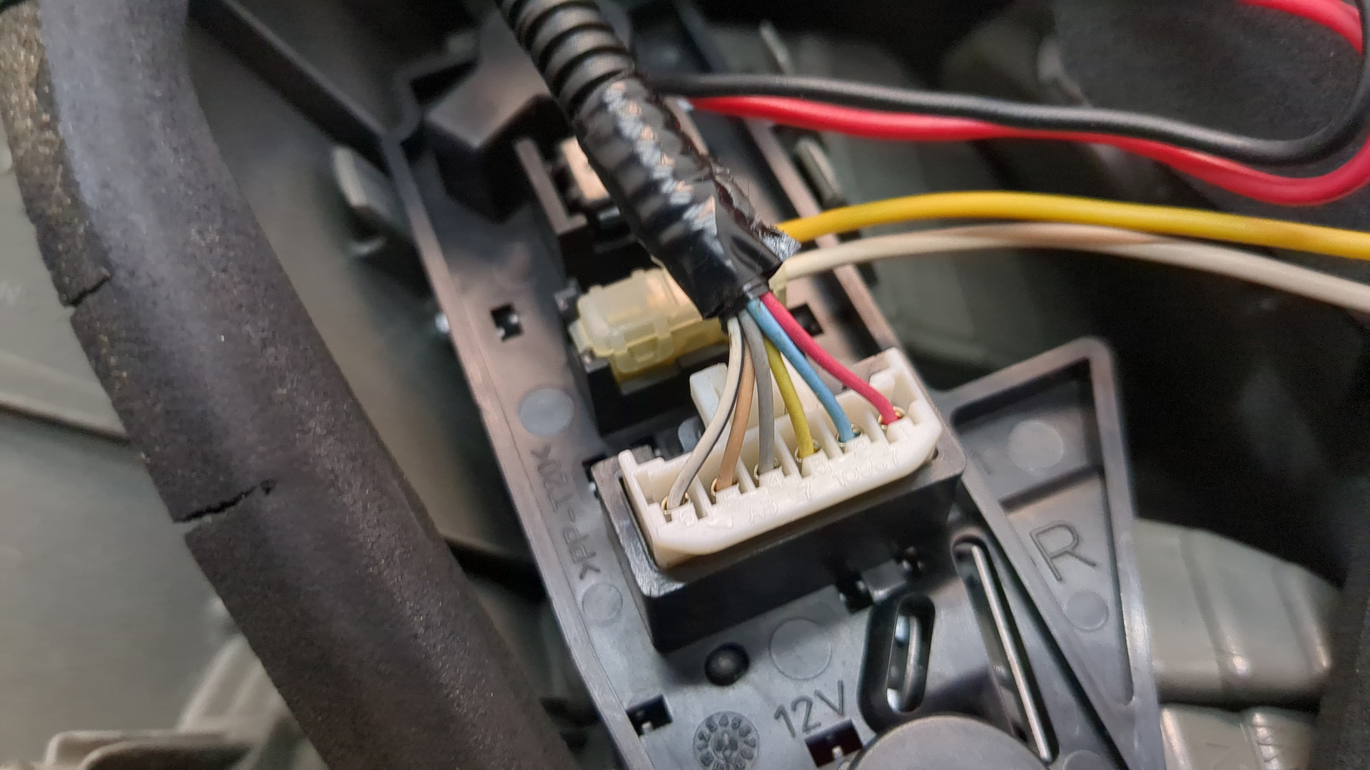 Фонарь задний правый