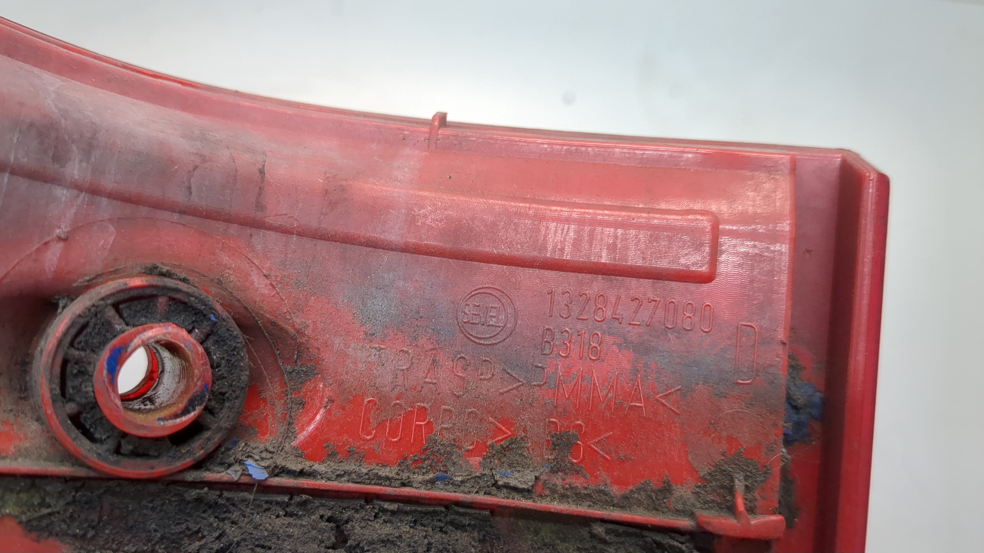 Фонарь задний правый