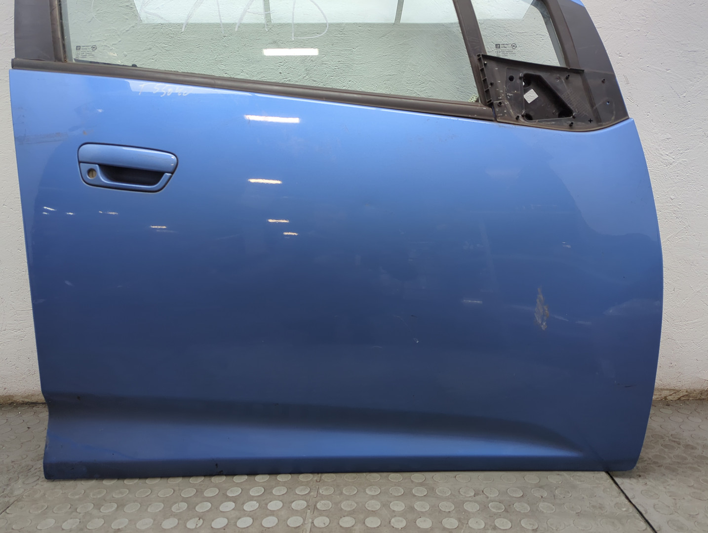 Дверь передняя правая