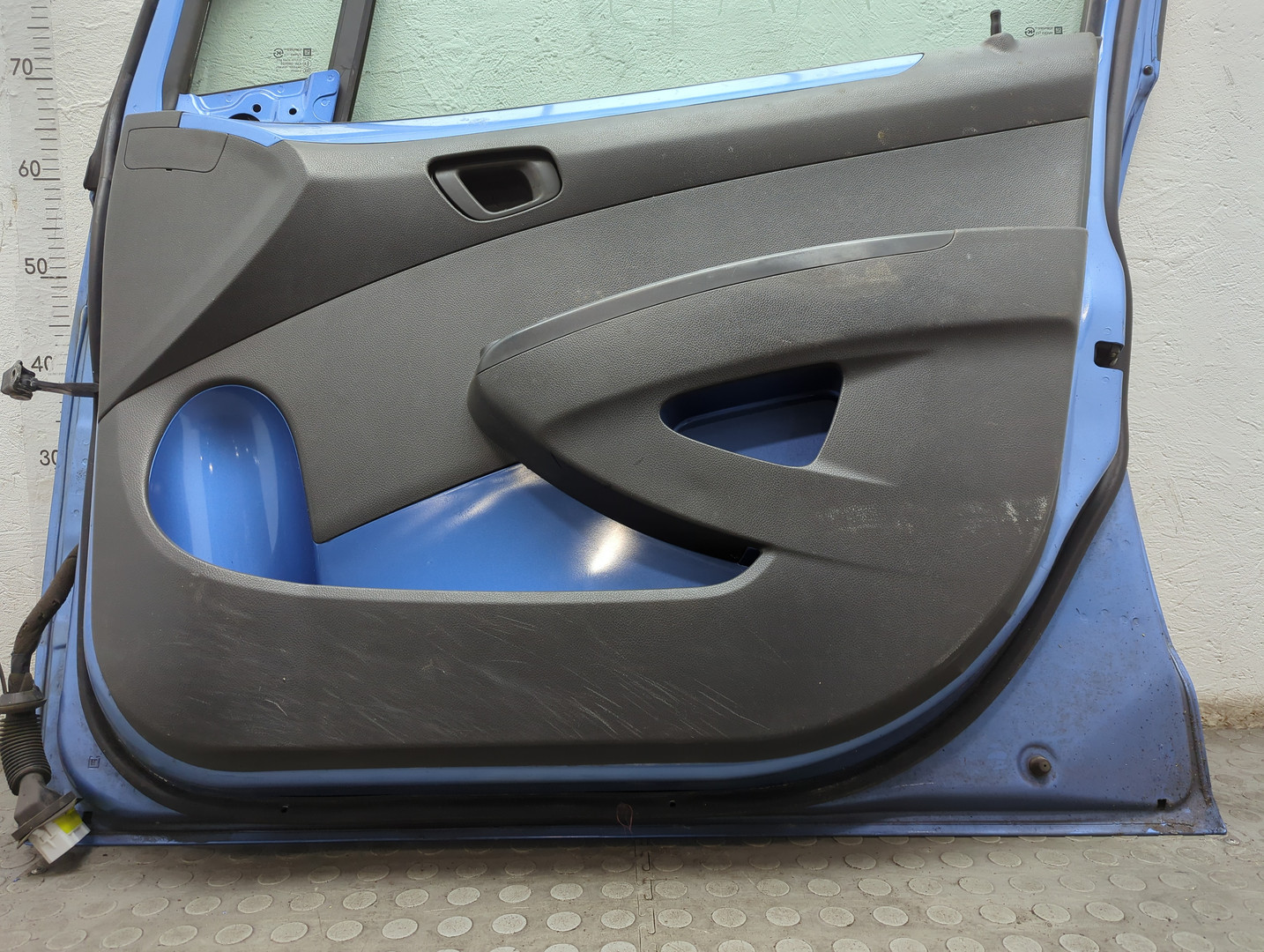 Дверь передняя правая