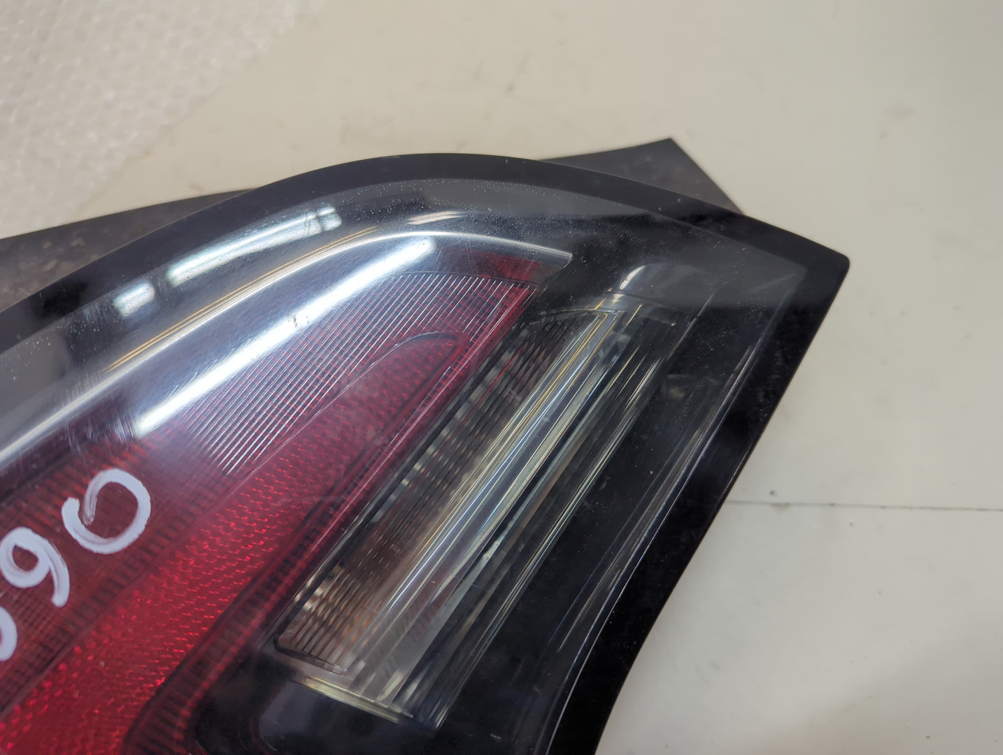 Фонарь задний левый