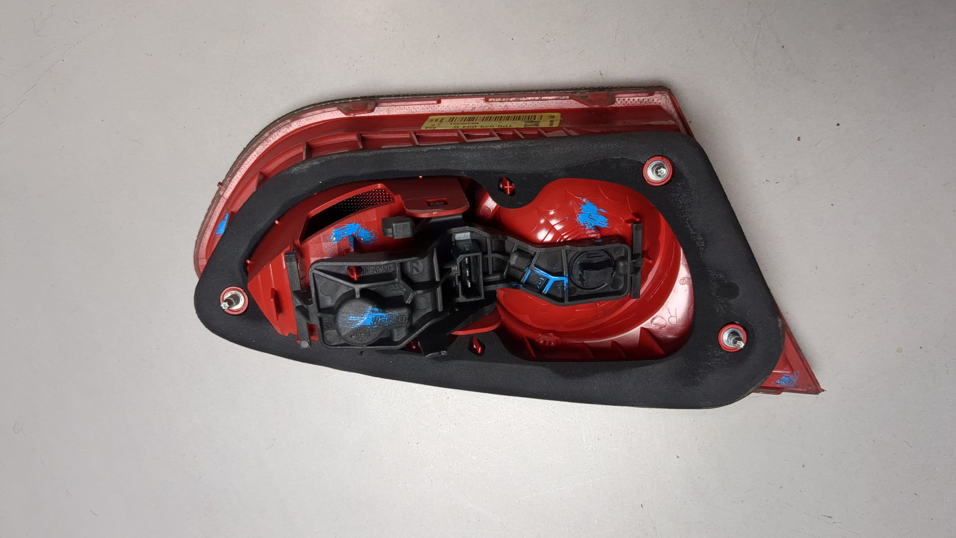 Фонарь задний внутренний правый