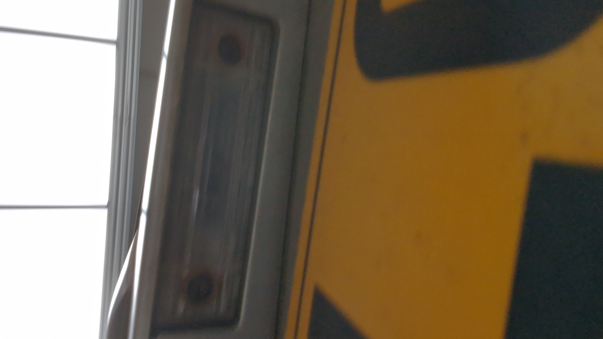 Дверь багажника