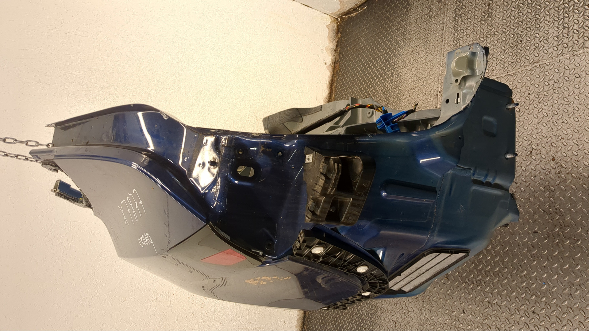 Кузовной элемент