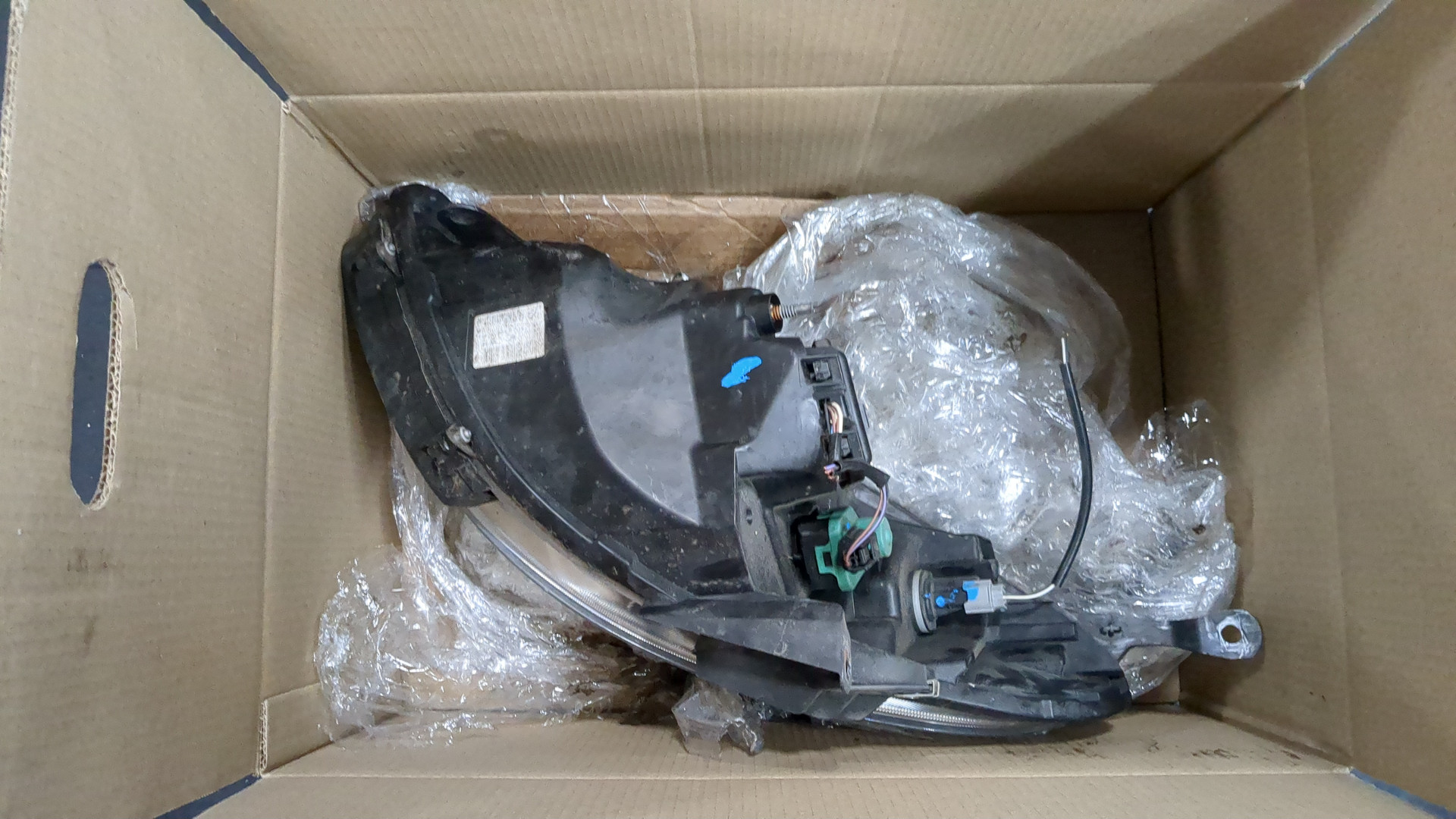 Фара правая