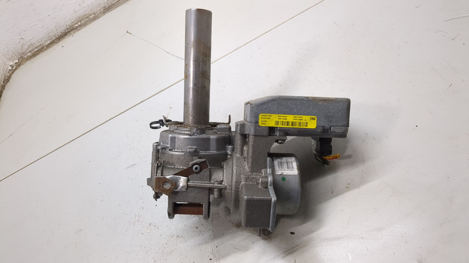 Серводвигатель рулевой рейки