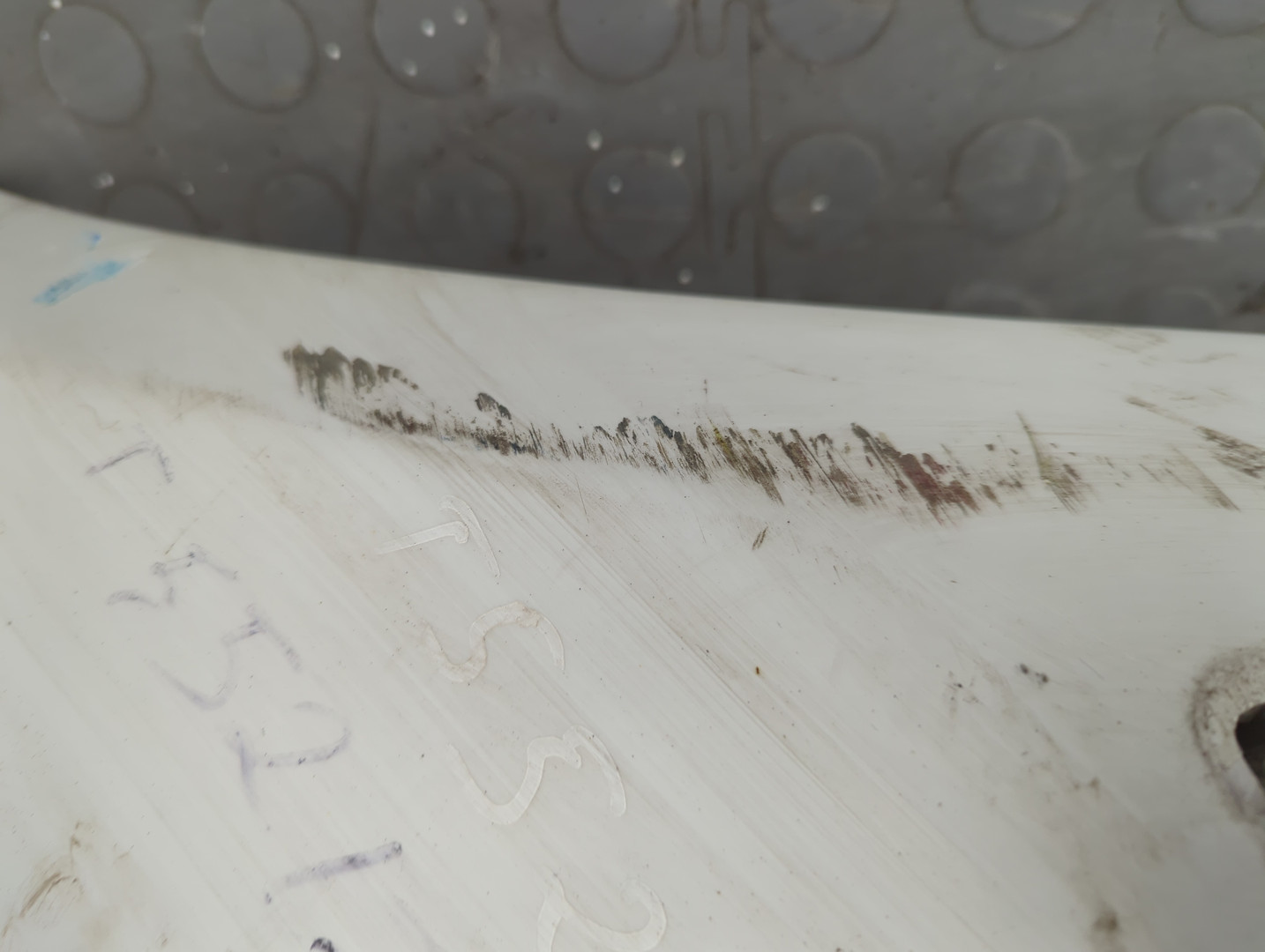 Бампер передний