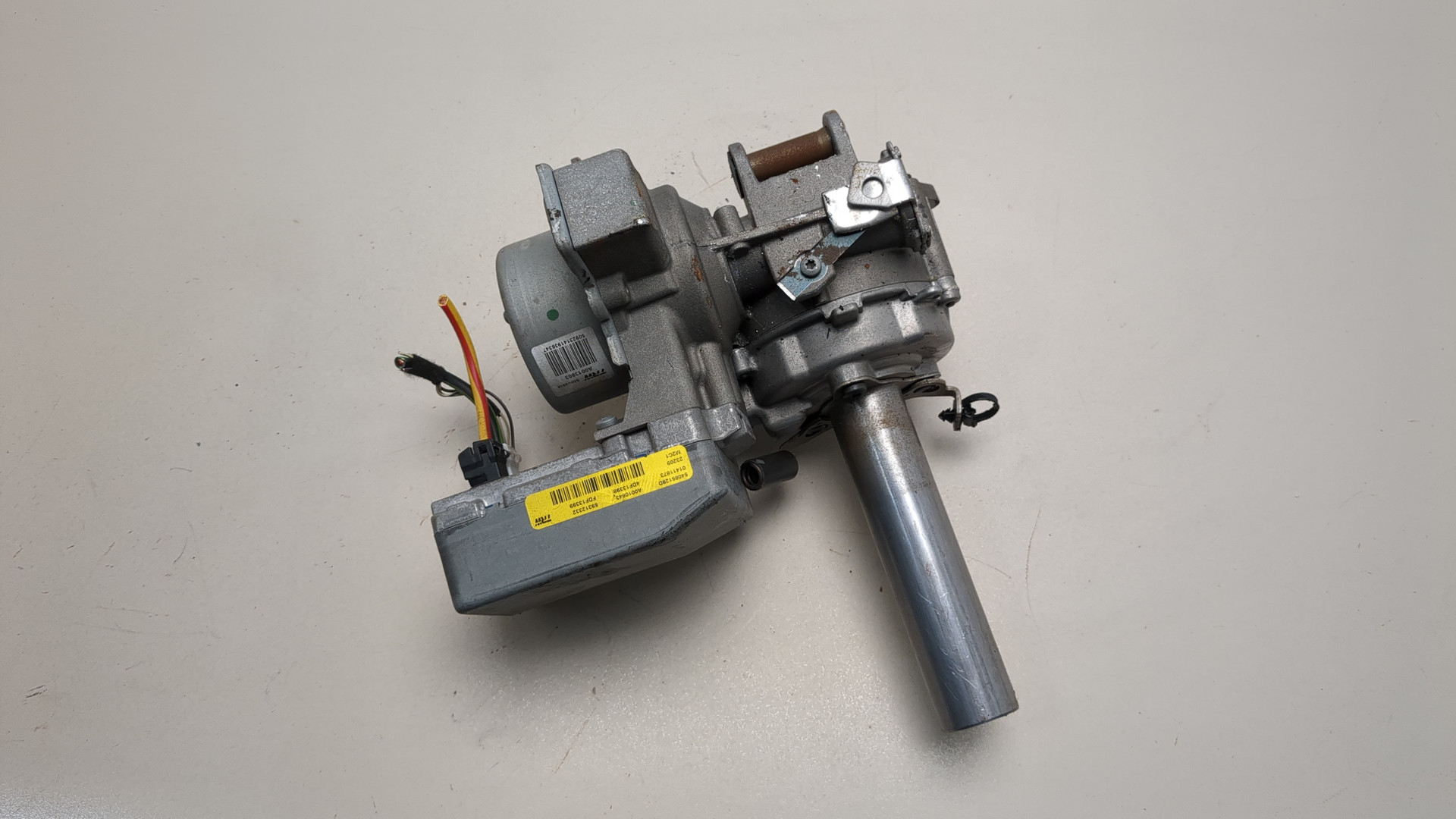 Серводвигатель рулевой рейки