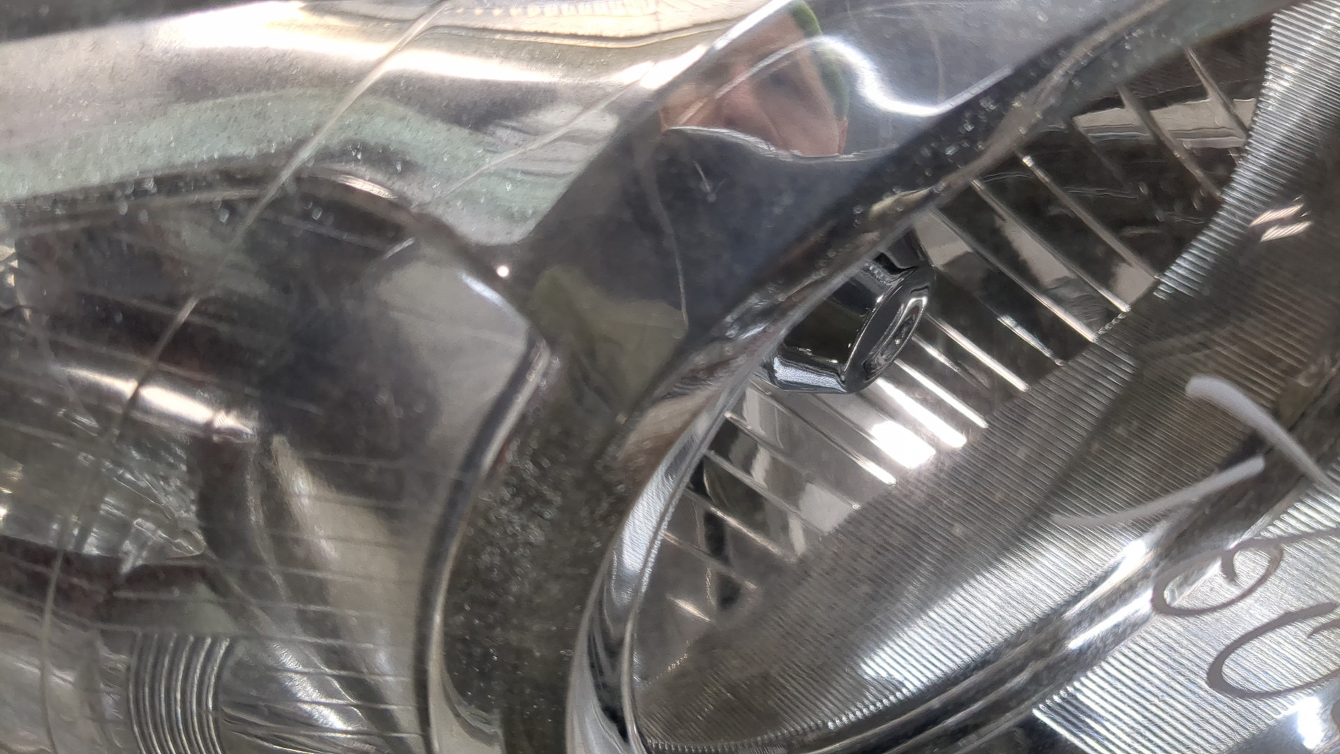 Фара правая