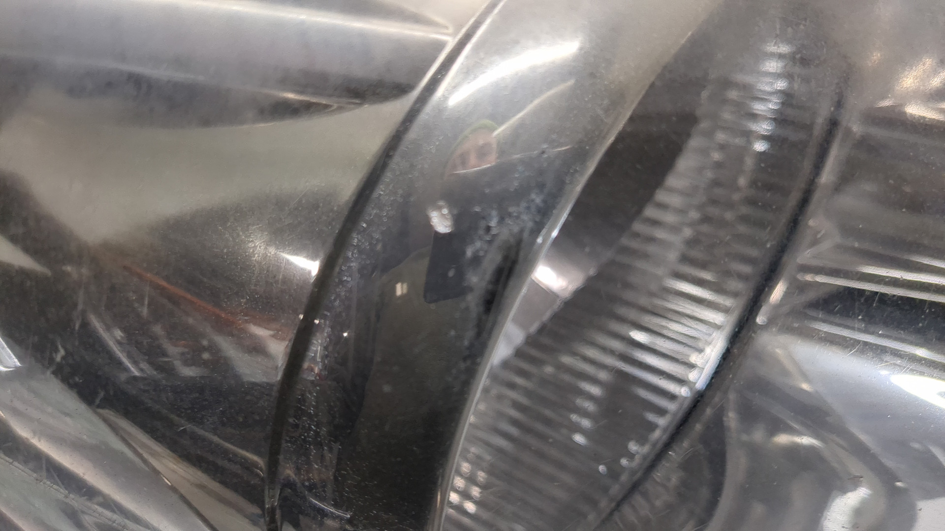 Фара правая