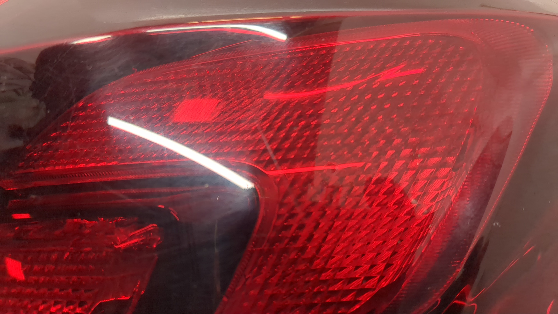 Фонарь задний правый