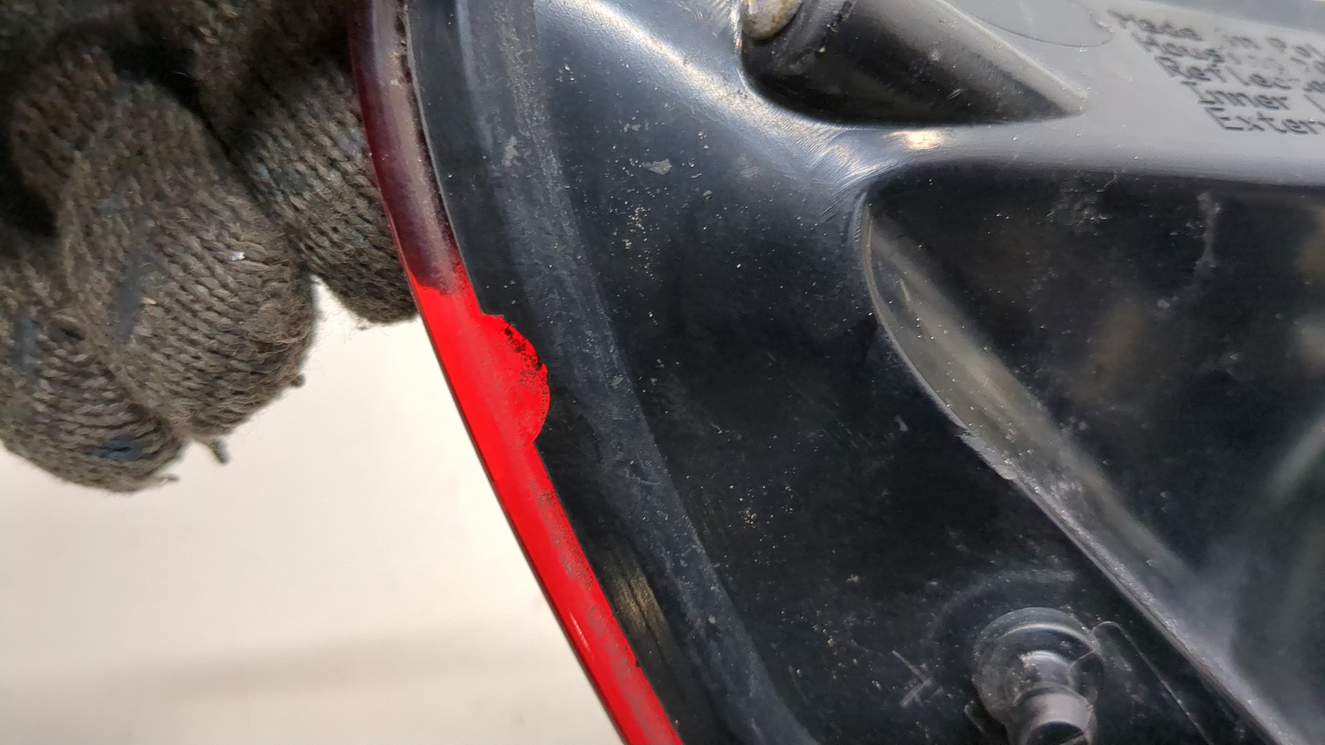 Фонарь задний правый