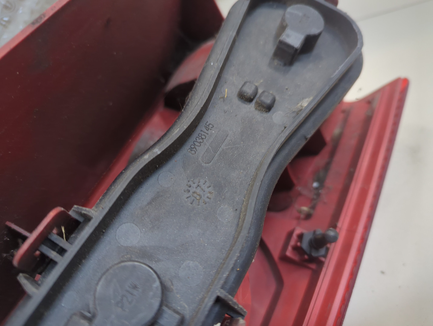 Фонарь задний правый