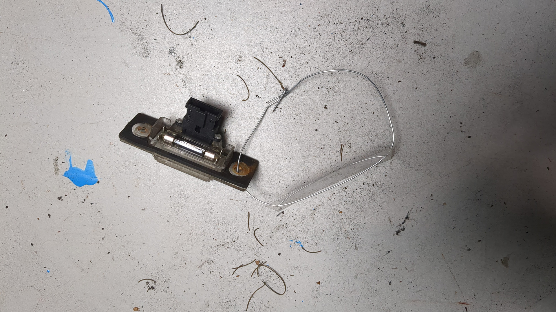 Фонарь подсветки номера