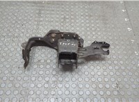 A2036202295 Кронштейн усилителя бампера Mercedes C W203 2000-2008 21071192 #1