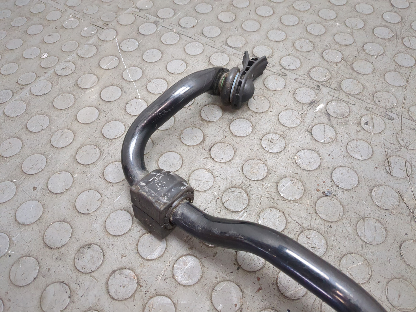 Стабилизатор поперечной устойчивости задний