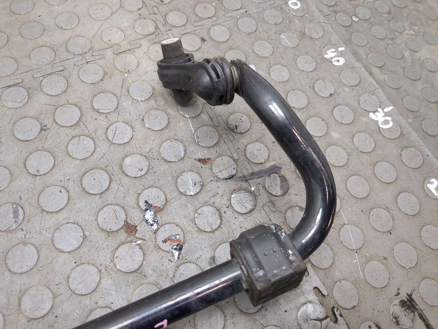 Стабилизатор поперечной устойчивости задний