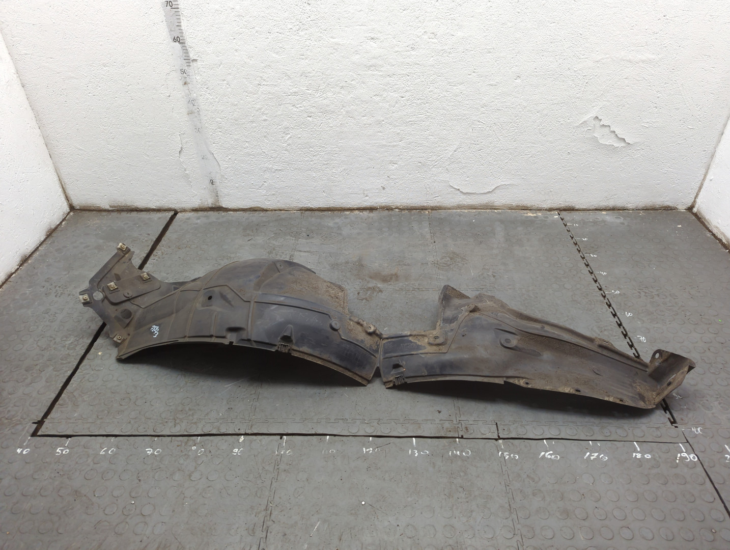 Локер передний левый