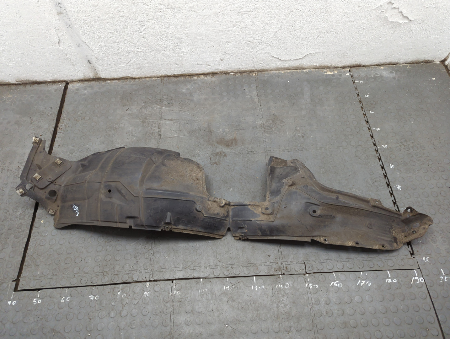 Локер передний левый