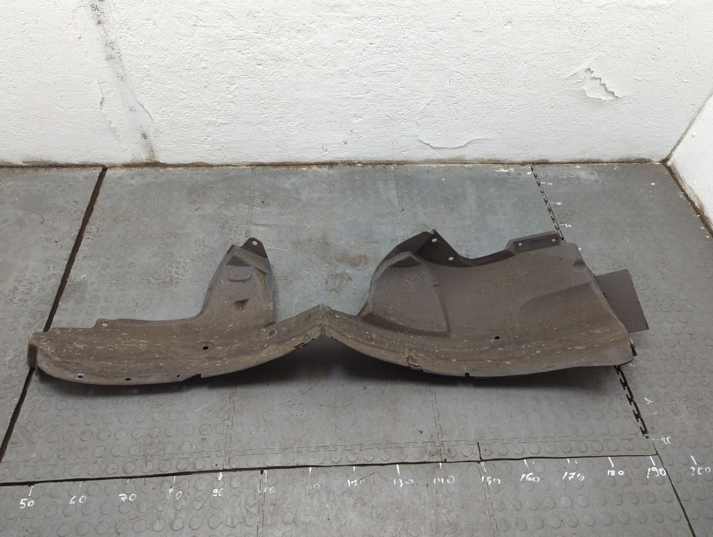 Локер передний левый