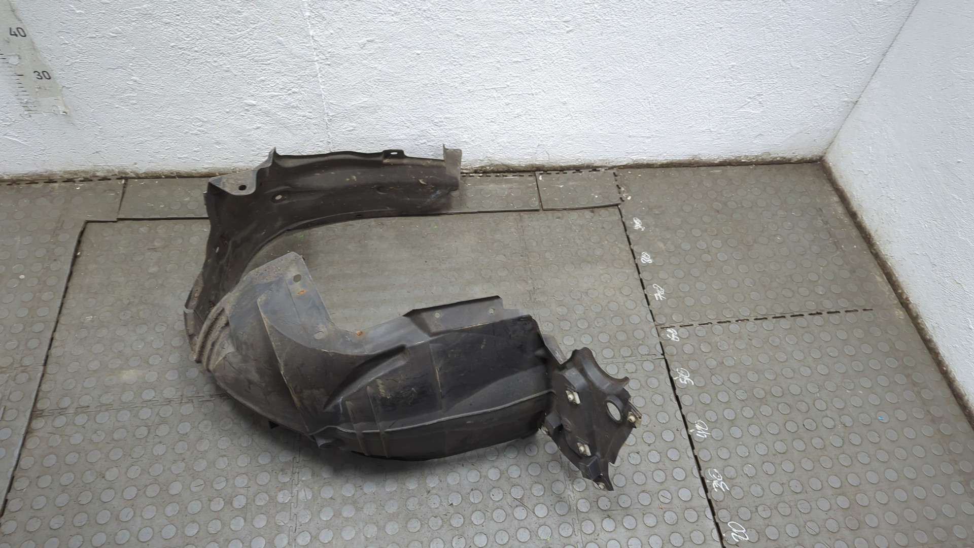 Локер передний правый