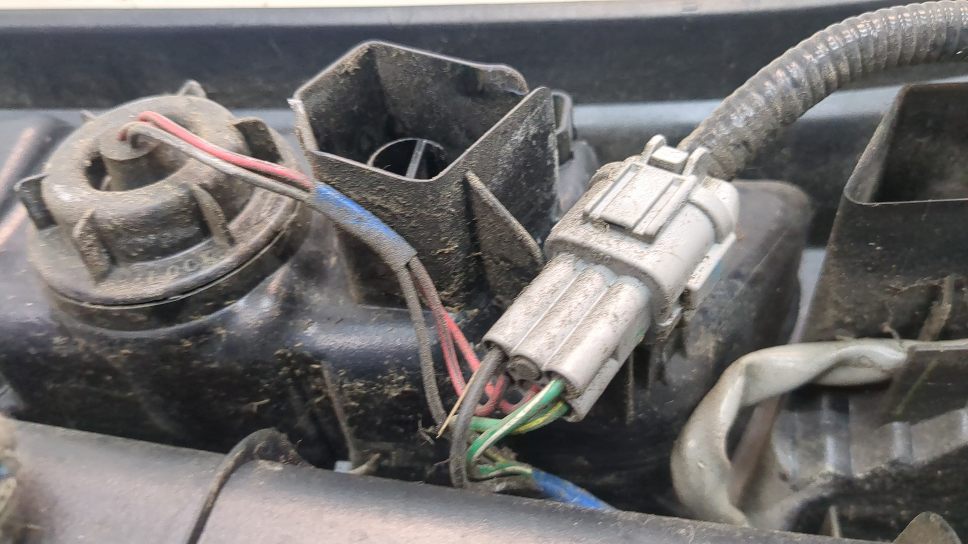 Фонарь задний левый