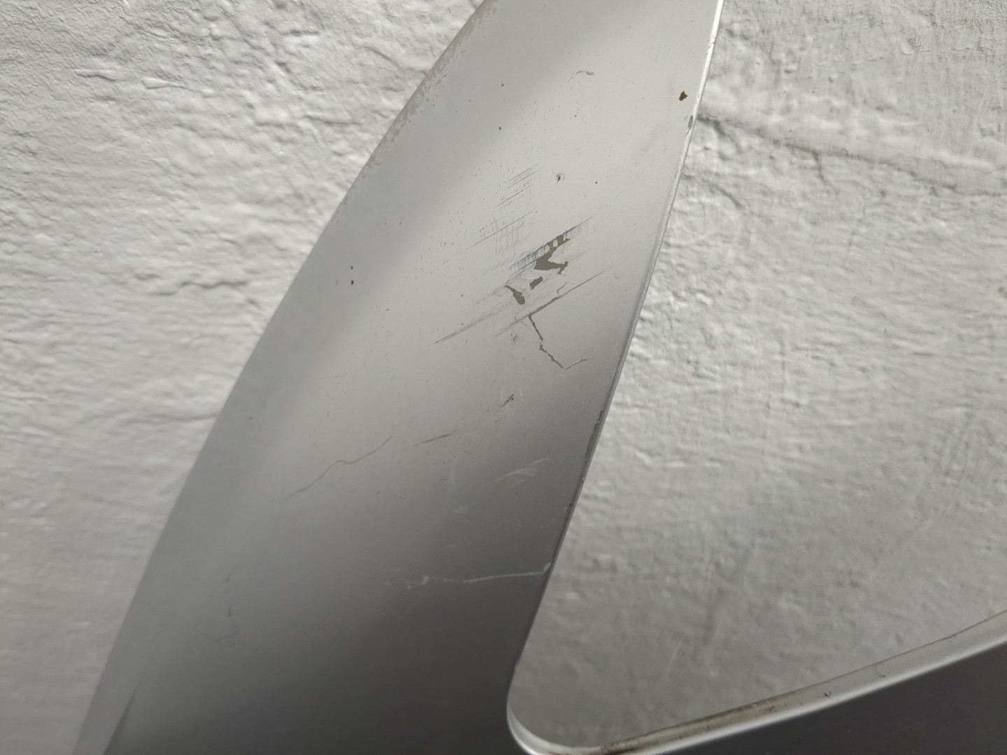 Крыло переднее правое