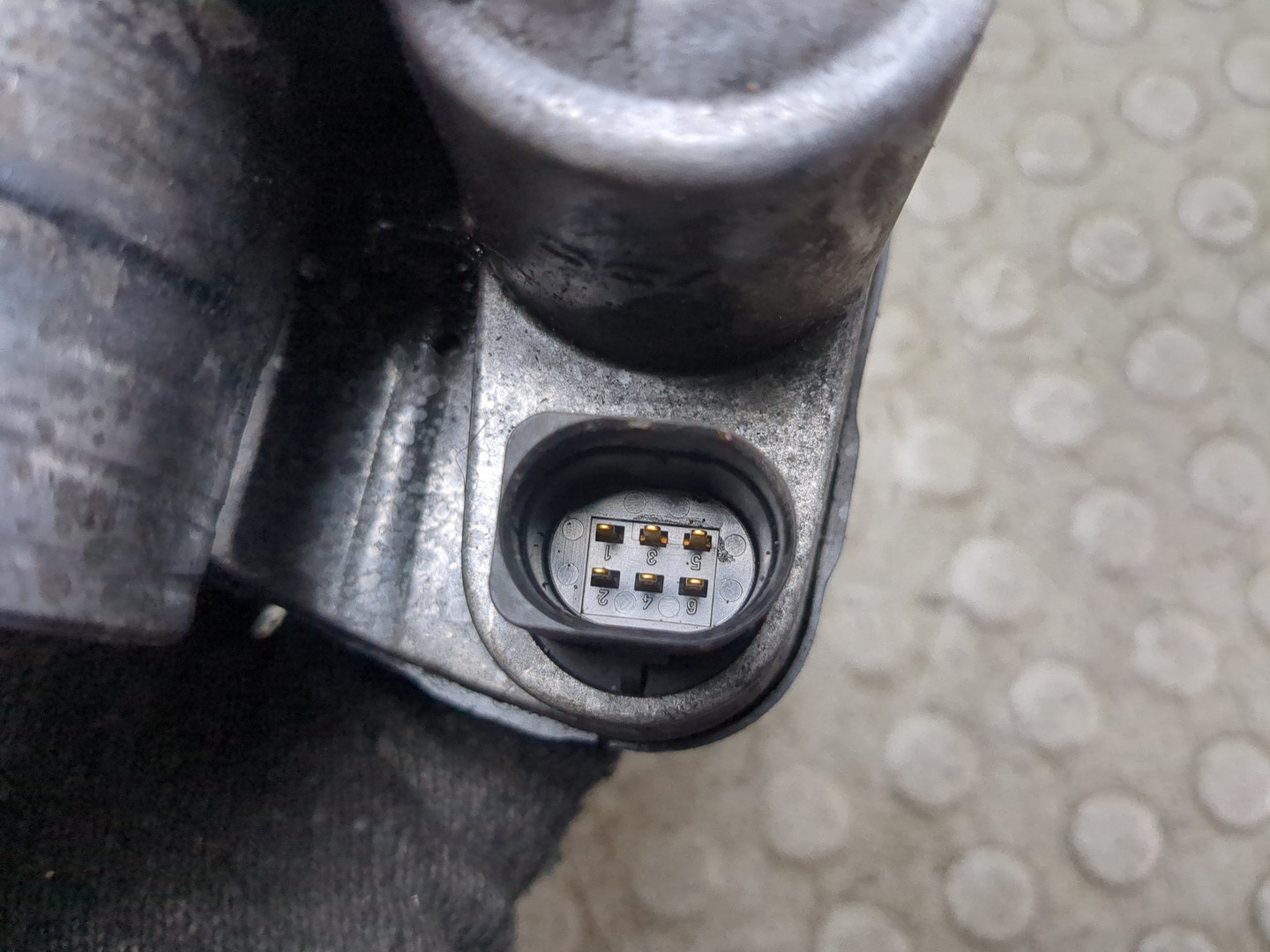 Заслонка дроссельная электрическая