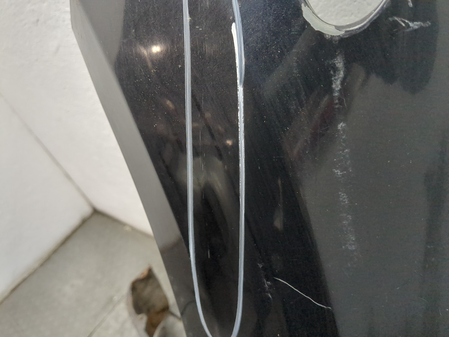 Крыло переднее левое