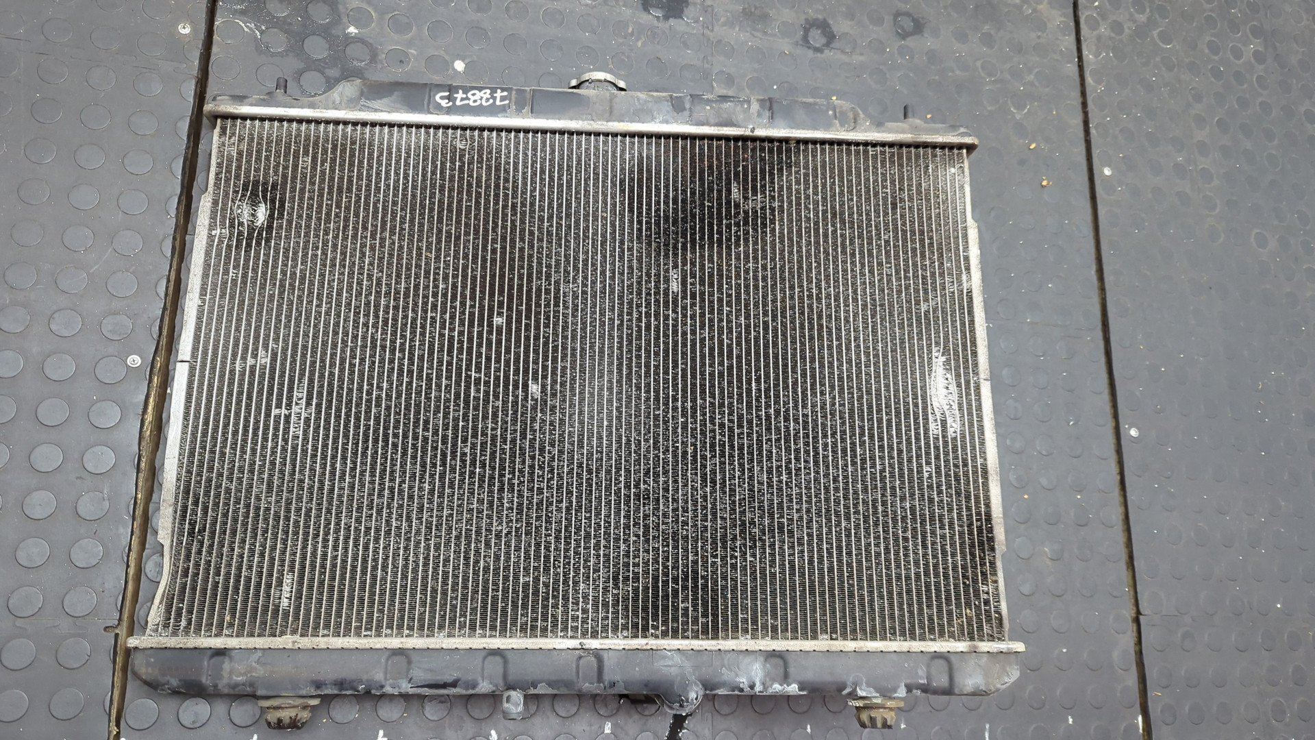 Радиатор охлаждения двигателя основной