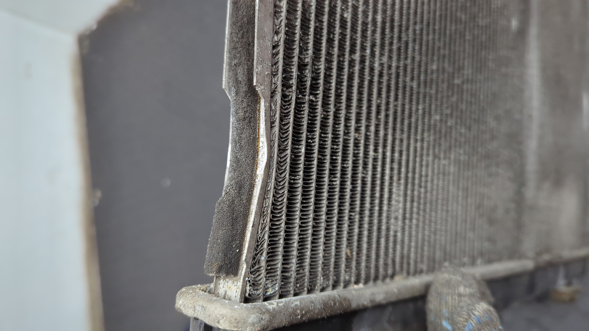 Радиатор охлаждения двигателя основной