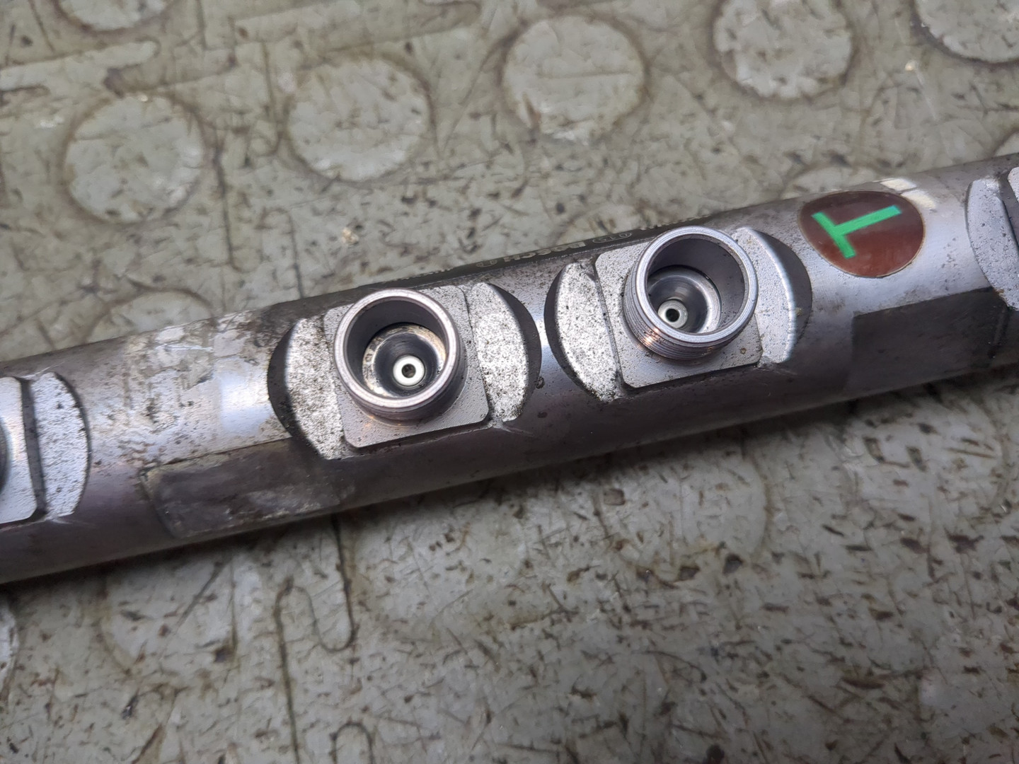 Рейка топливная (рампа)